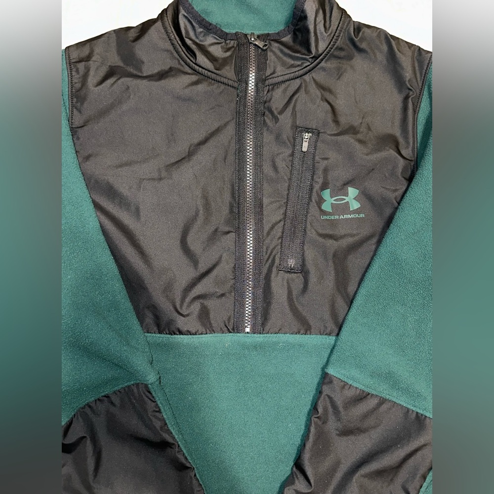 UNDER ARMOUR Men’s Green Fleece 1/2 Zip-up  jacket